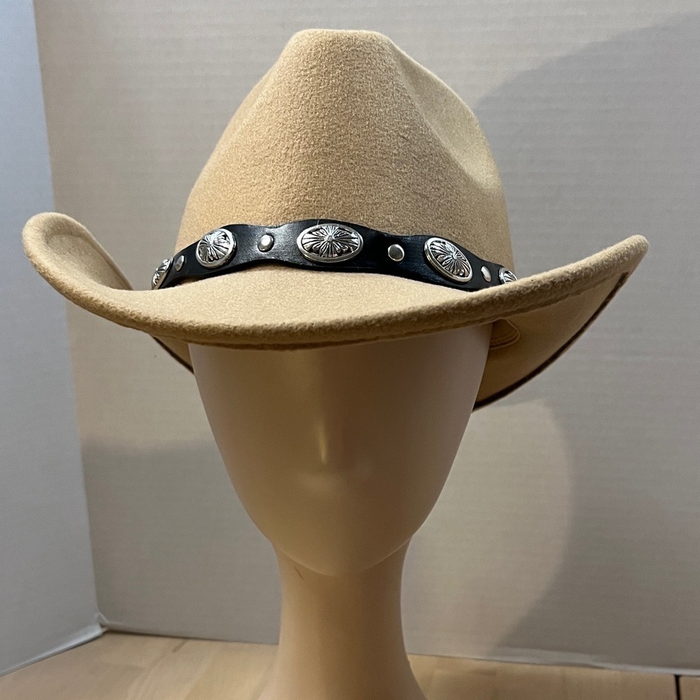 Daisy Fuentes Tan Felted Polyester Cowgirl Western Hat NWT - one size fits most